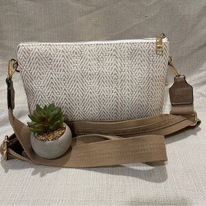 Diamond pattern Cream and Tan Jen & Co Crossbody Bag